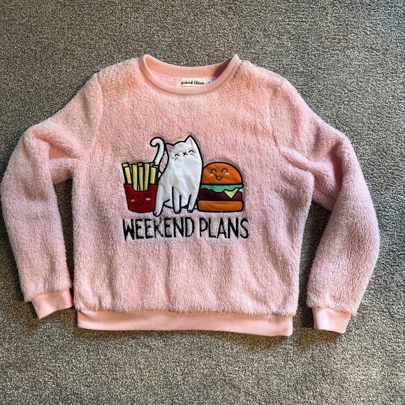 Women’s fluffy cat crew neck sweater - Picture 1 of 3